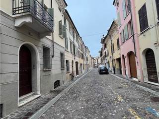 Apri Galleria Immagini